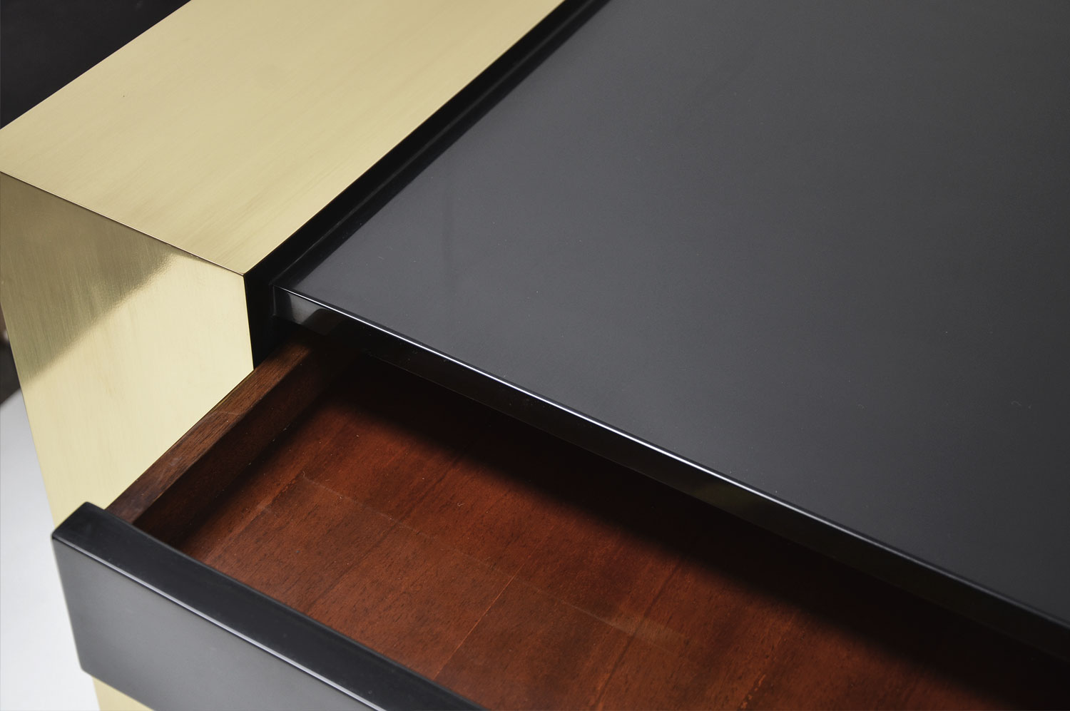 Cuboid Executive Desk
