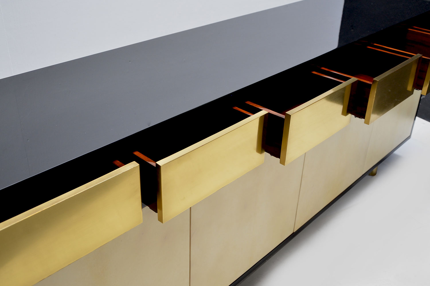 Eclaire Sideboard