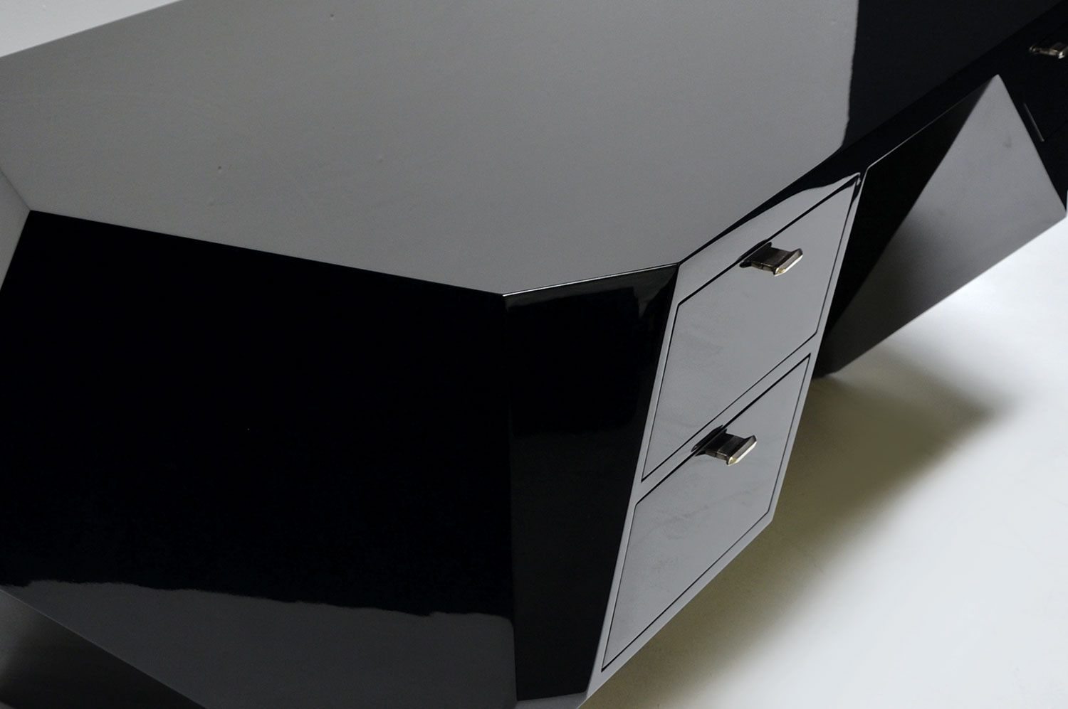 Popova Diabolo Desk
