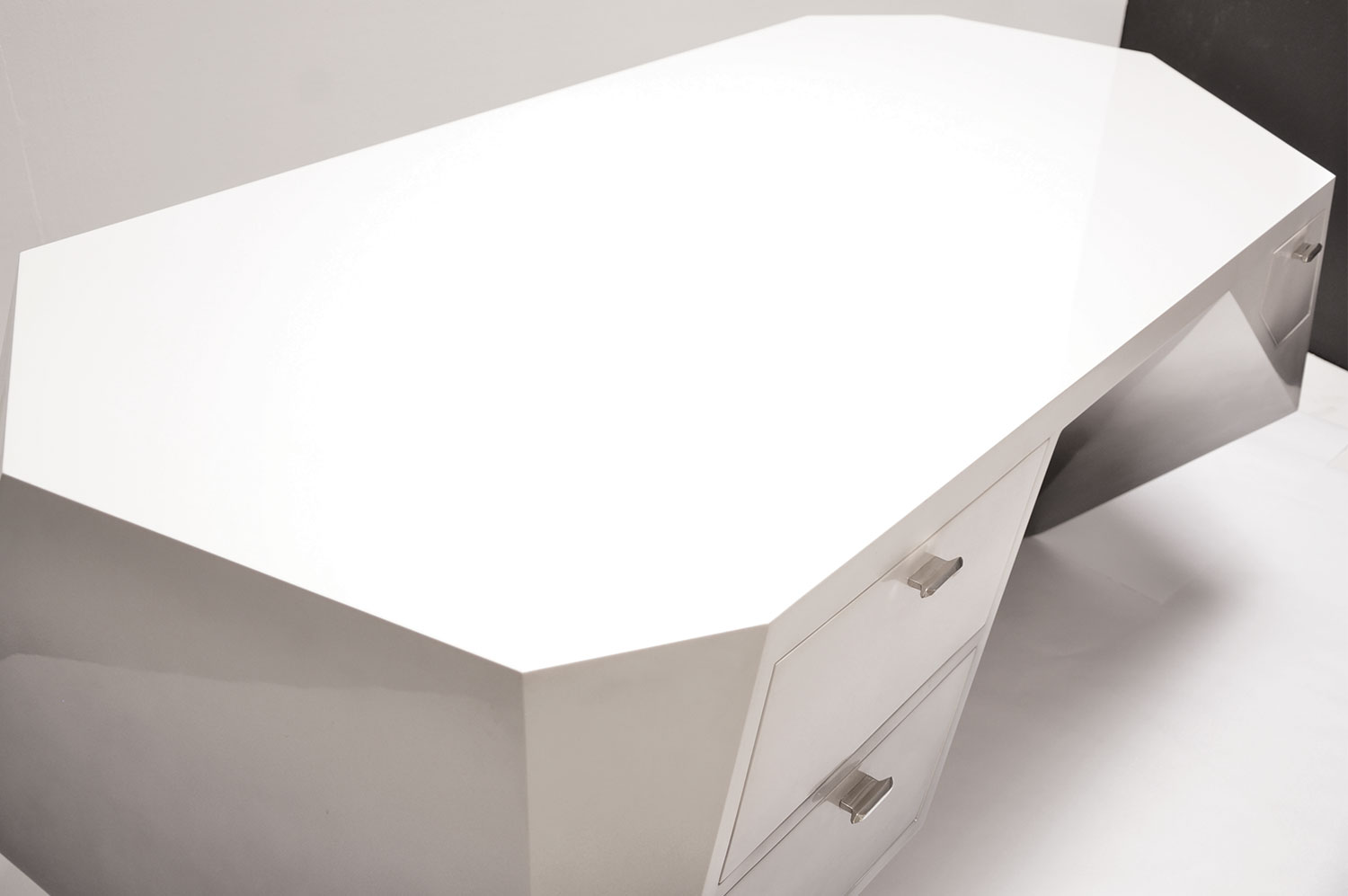 Popova Gradient Desk