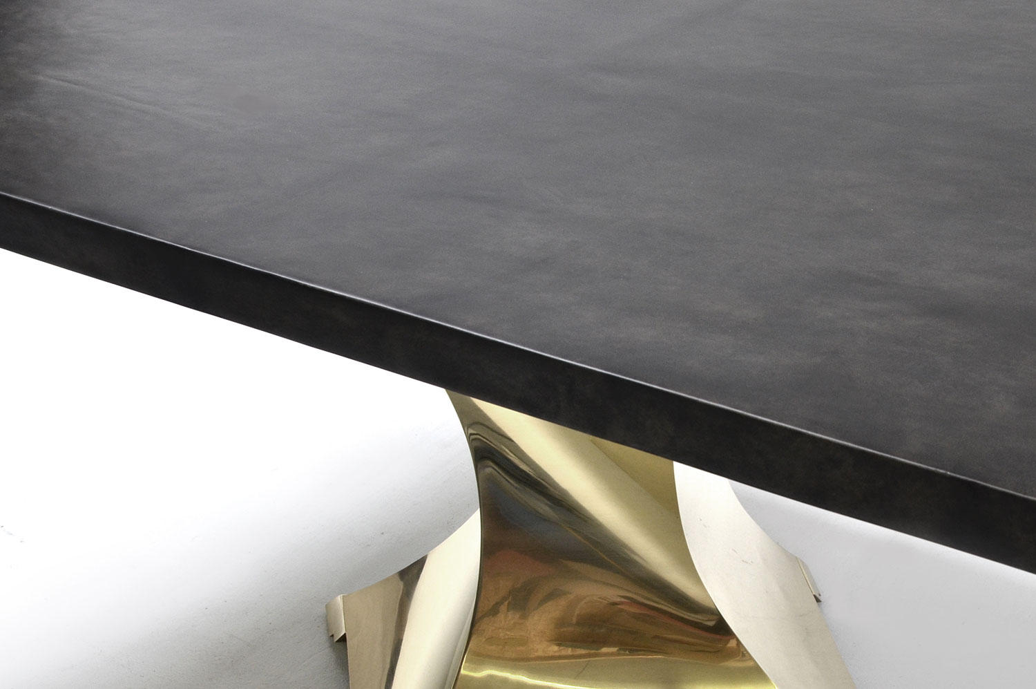 Twister Dining Table - Parchment/Brass