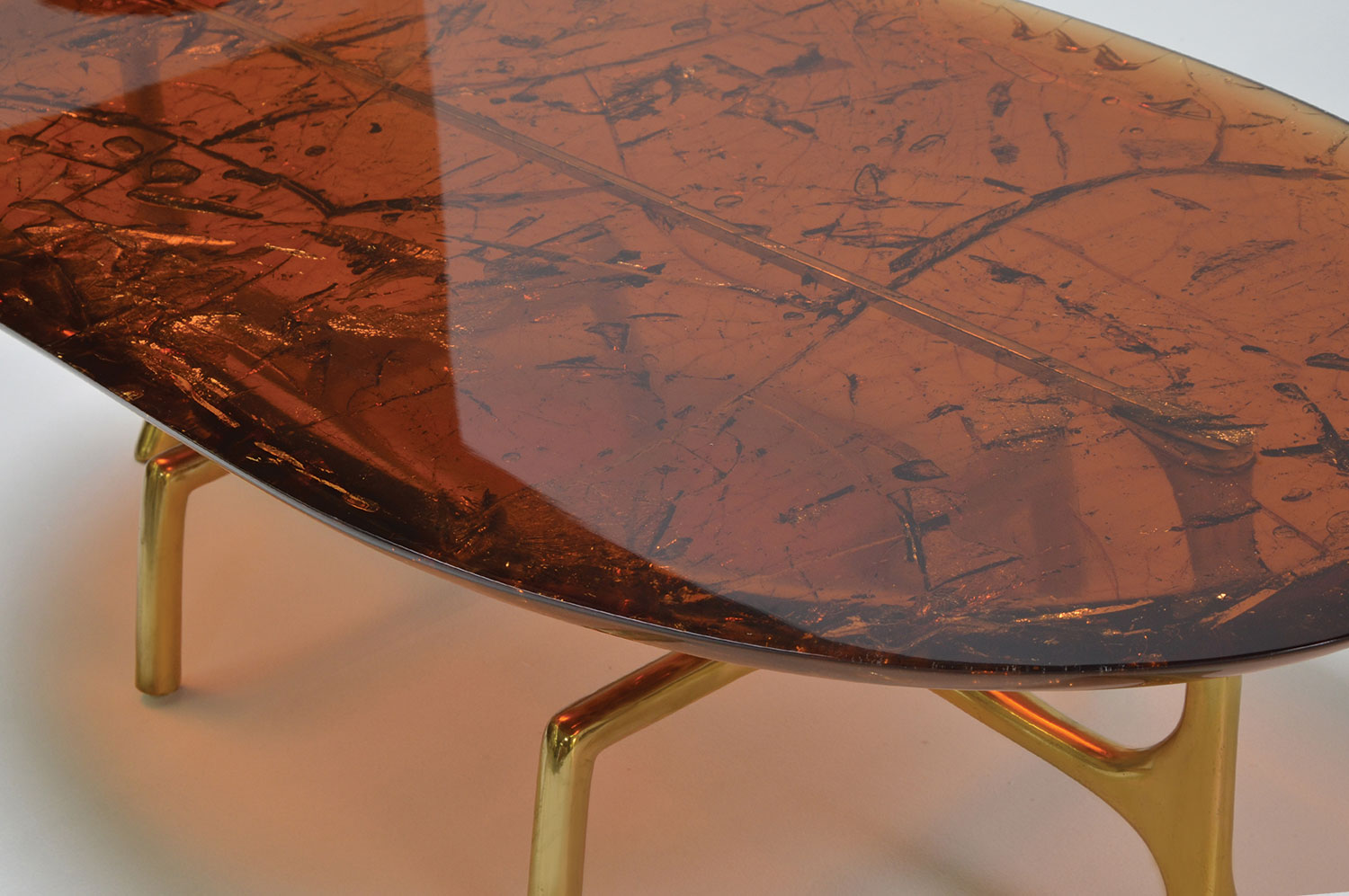 Uovo Fractured Resin Coffee Table